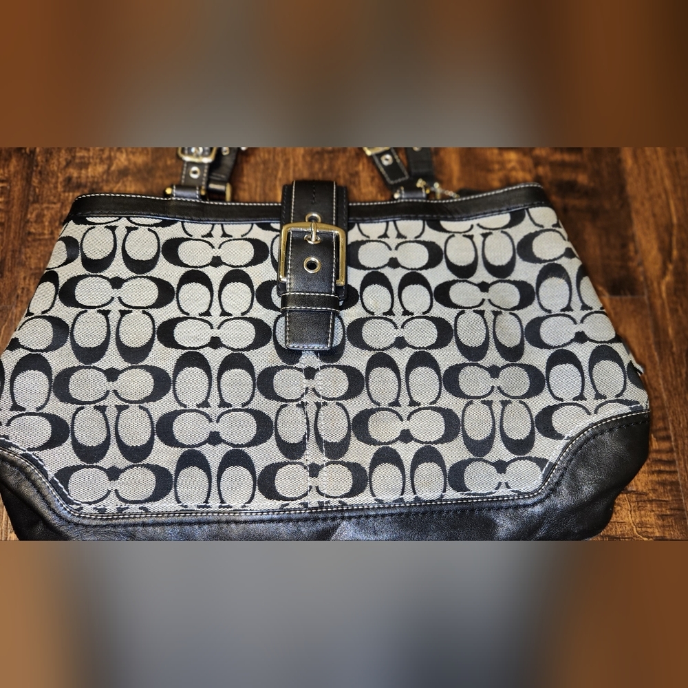 Coach Hampton Signature Handbag - Picture 10 of 13